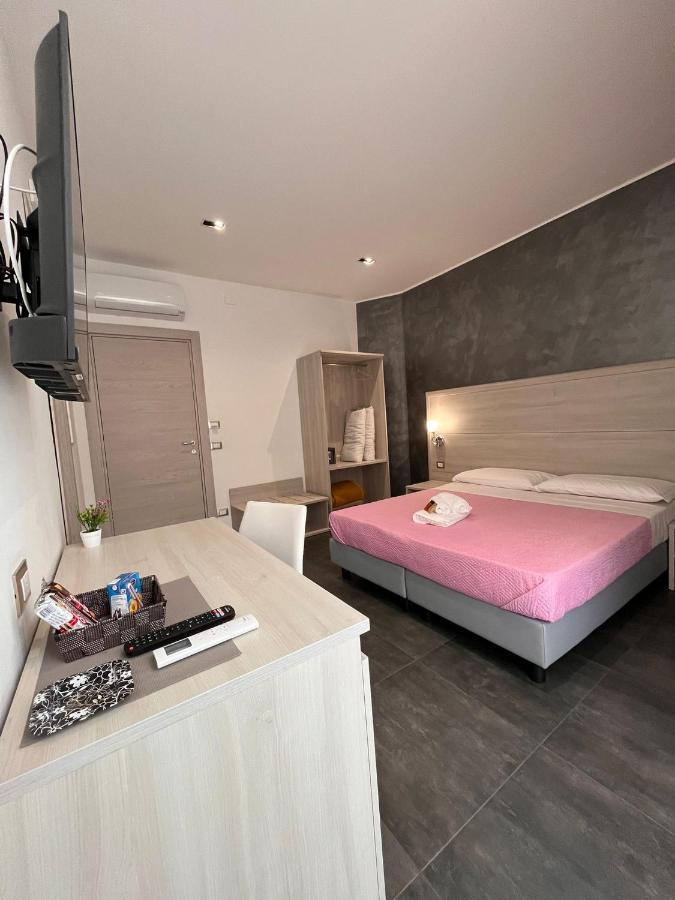 B&B Margherita Messina Exteriör bild