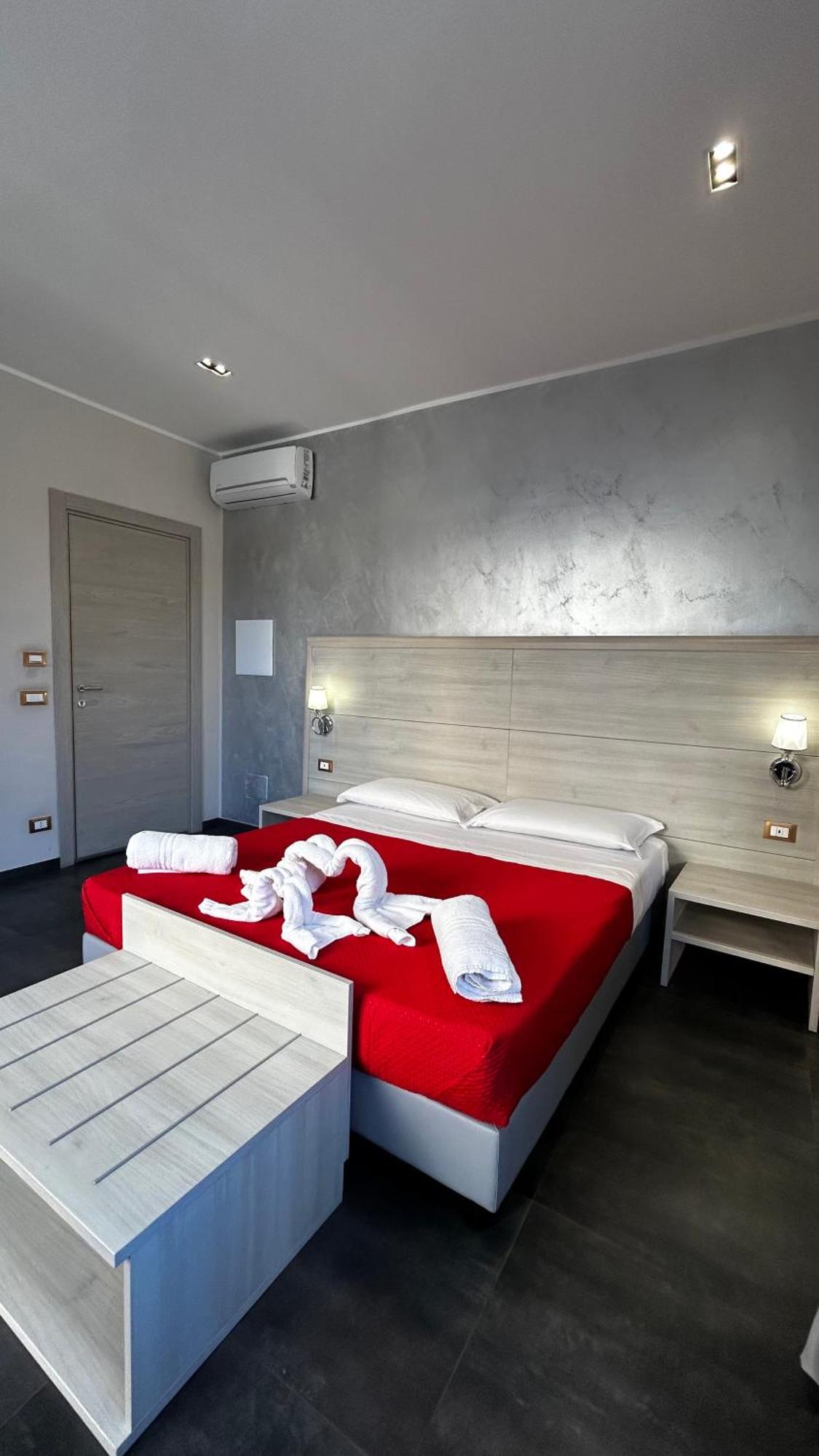 B&B Margherita Messina Exteriör bild